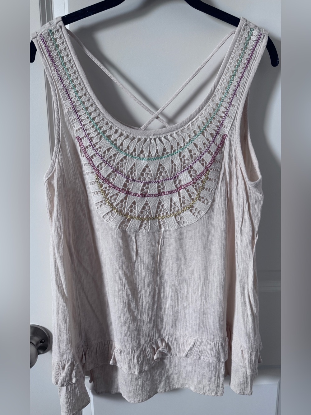 Democracy Cream Color Crochet Yoke Sleeveless Camisole-Medium